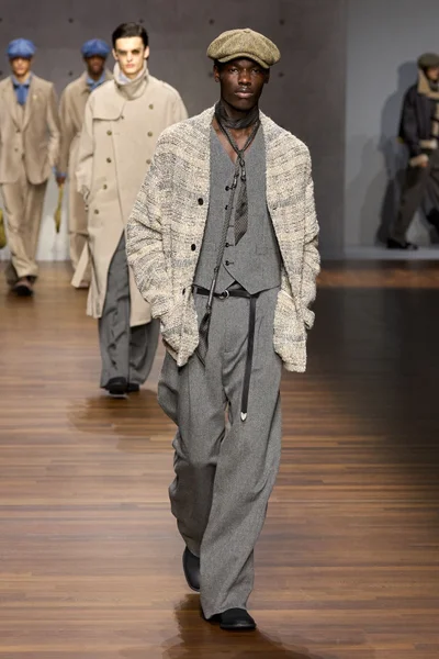 Look 39